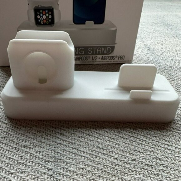 NEW 3 in 1 Charging Stand for Phone, Watch and AirPods NIB Gift - Picture 8 of 8